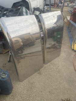 Rig Fenders Good Condition 