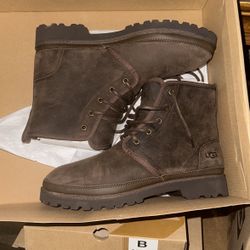 Men Ugg Boots Size 8 New In The Box 