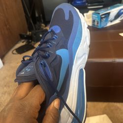 Air Max 270 React