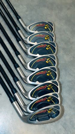 KILLER BEE BLACK ROCK STINGER IRON SET 4-PL S GOLF CLUBS REGULAR GRAPHITE RH