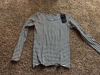 Long sleeve striped, BRANDY MELVILLE NEVER WORN w/ tags