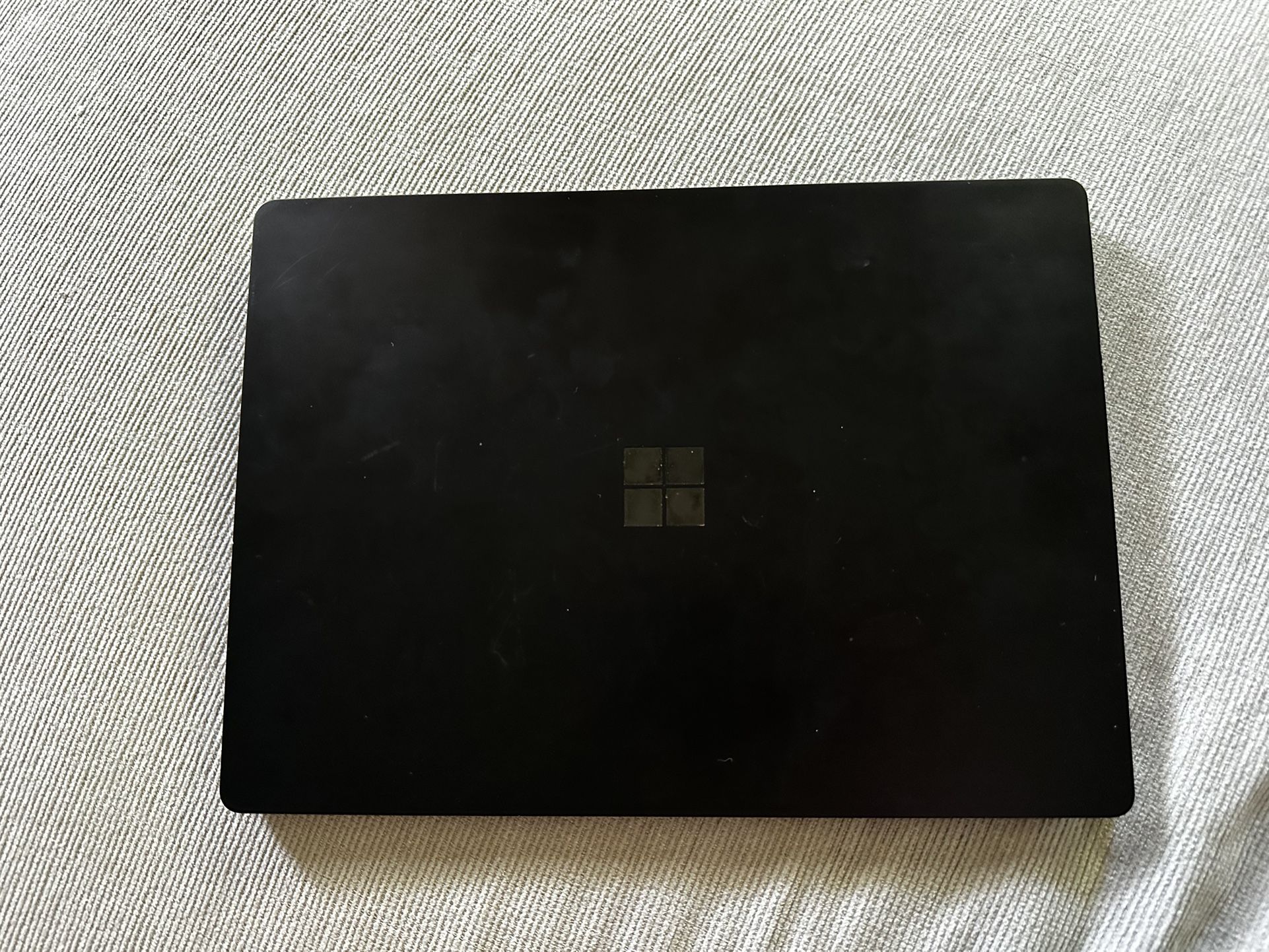 Surface Laptop 2