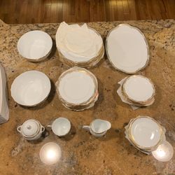 Notritake Japan Contessa 1485 china set