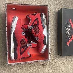 Jordan 4 Retro Toro Size 7