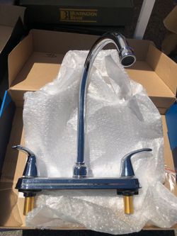 Huntington brass. Kitchen faucet 40.00. Chrome