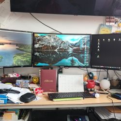 3 x Samsung 24” Curved Monitors with Stand - Complete Set