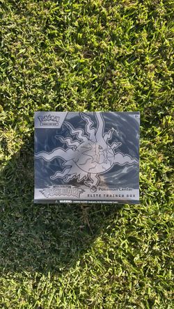 Pokemon TCG Mega Evolutions Pokemon Center Pitch Black Elite Trainer Box