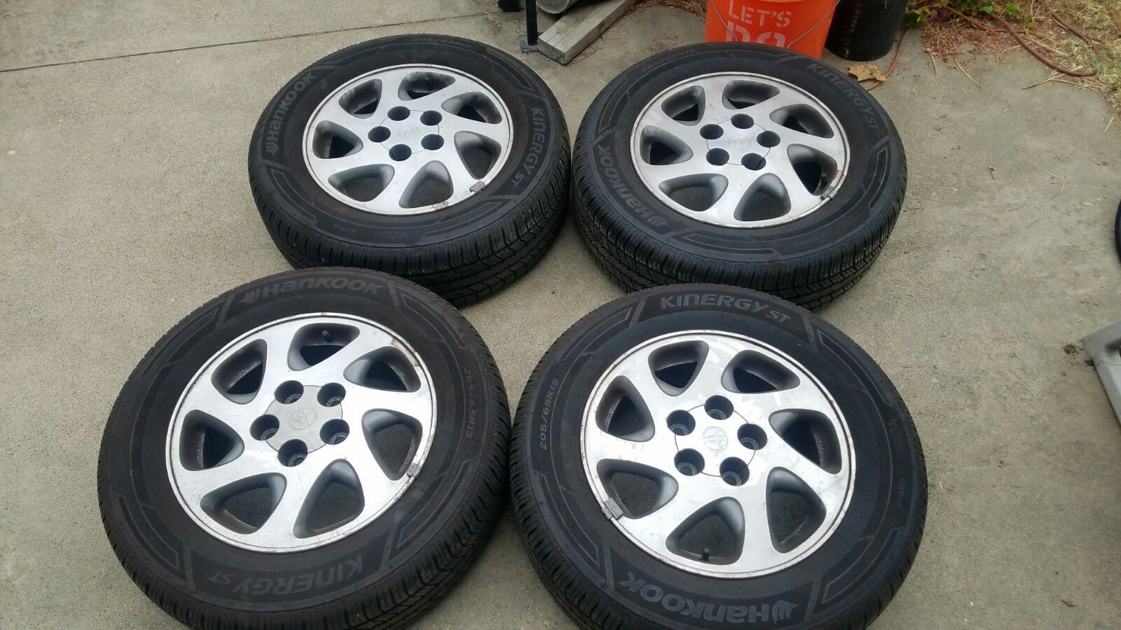 Toyota camary wheels