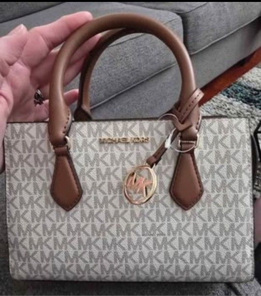 Michael Kors Sheila Small Satchel