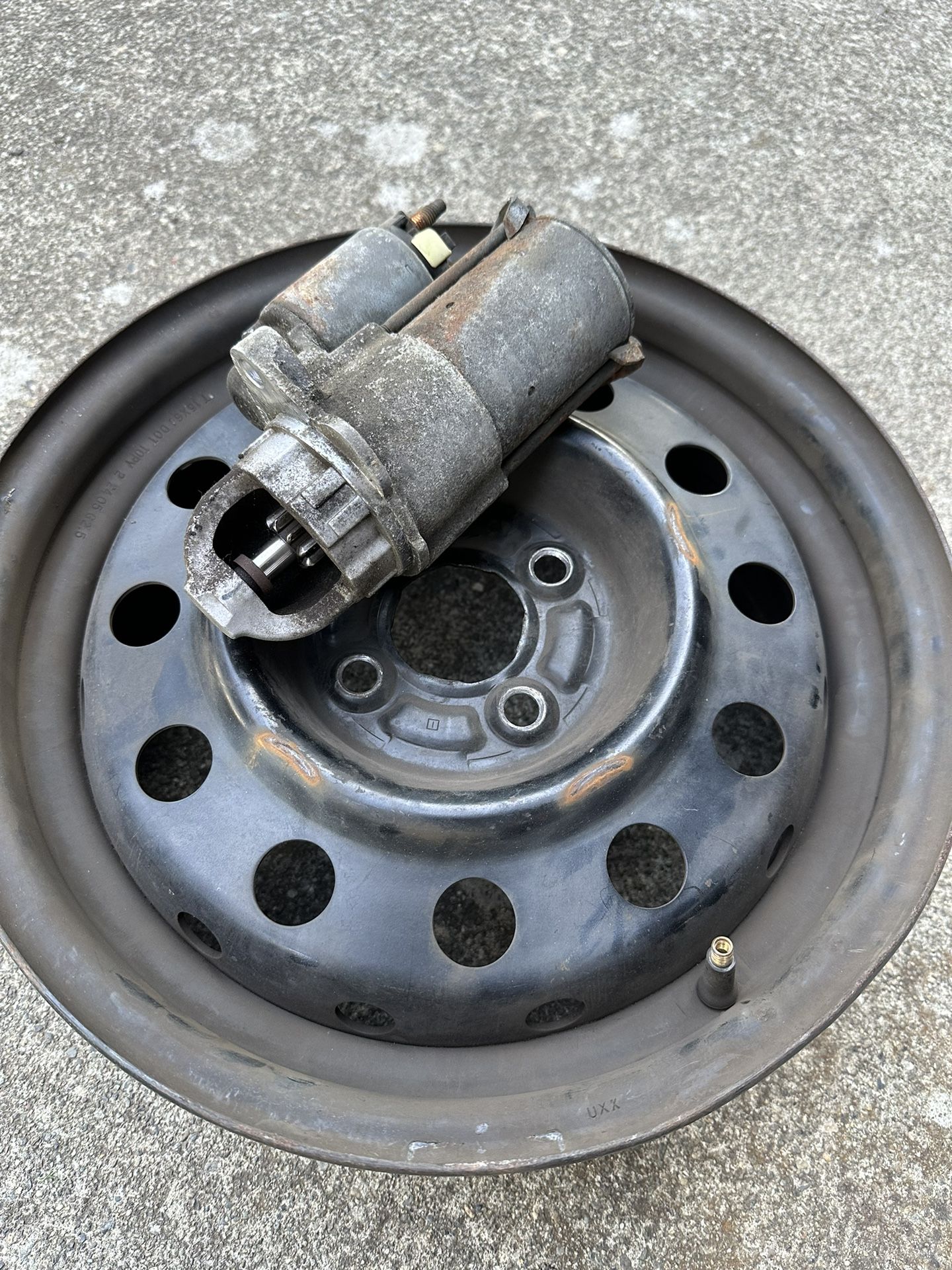 Saturn Ion Starter And Rim Free