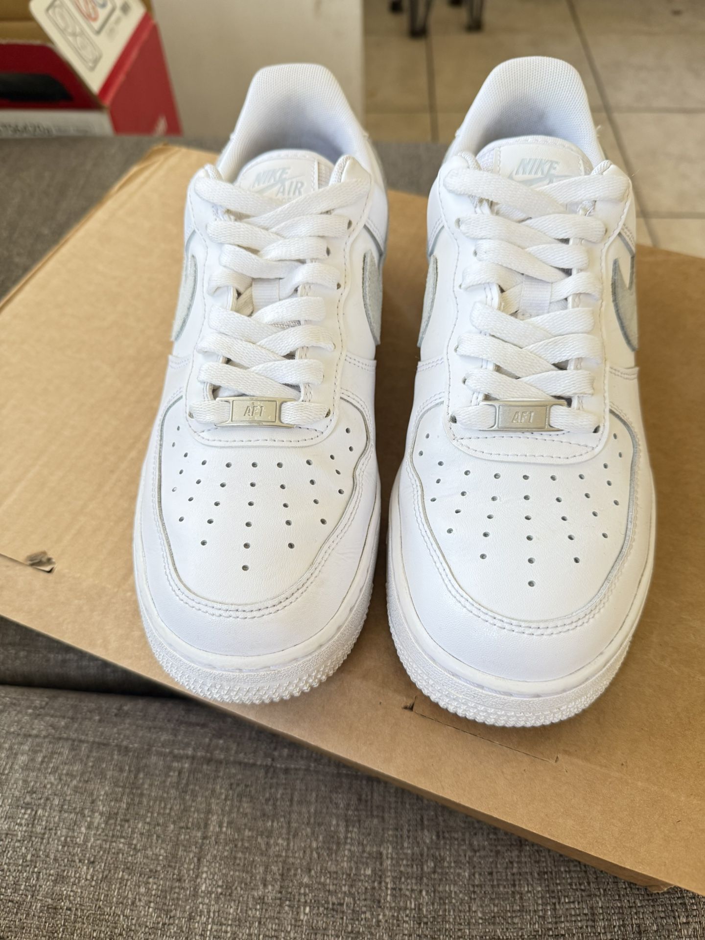 AF1