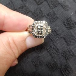 10k White Gold Diamond Ring.