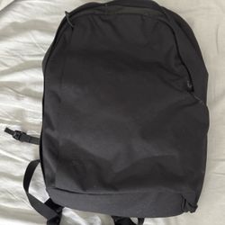 Moment Everyday Backpack 17L