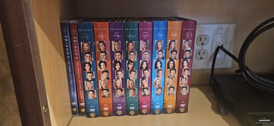 COMPLETE SET OF FRIENDS. DVD's