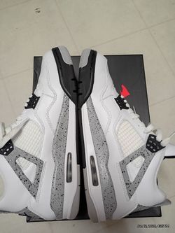 Jordan 4 White Cement Retro size 9.5