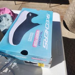 Skechers Size 6
