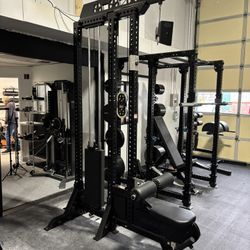 Rogue Lat Pull Down 