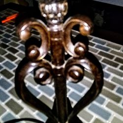 15 In Tall Cast Iron Heavy Detailed Lamp .Works Perfect 