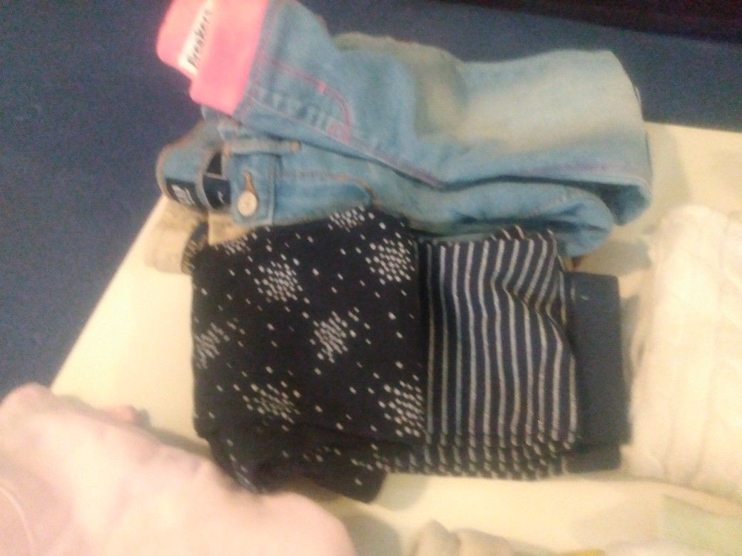 Size 6 Girls Winter Clothes All Together 11 The Stretch Noggings Are 3 And Brand New From Gap And Polo With 2 Leggings Which Are