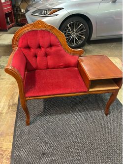 Victorian or French Provincial Gossip Bench