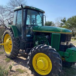 7600 John Deere Tractor