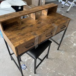 Small Makeup Vanity & stool