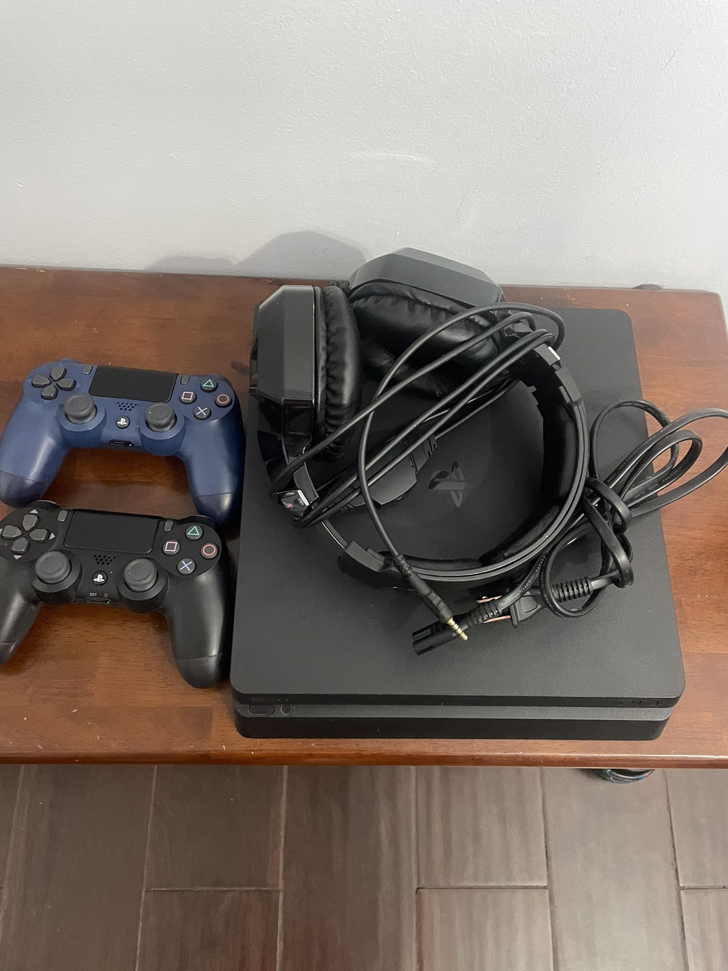 Play Station 4