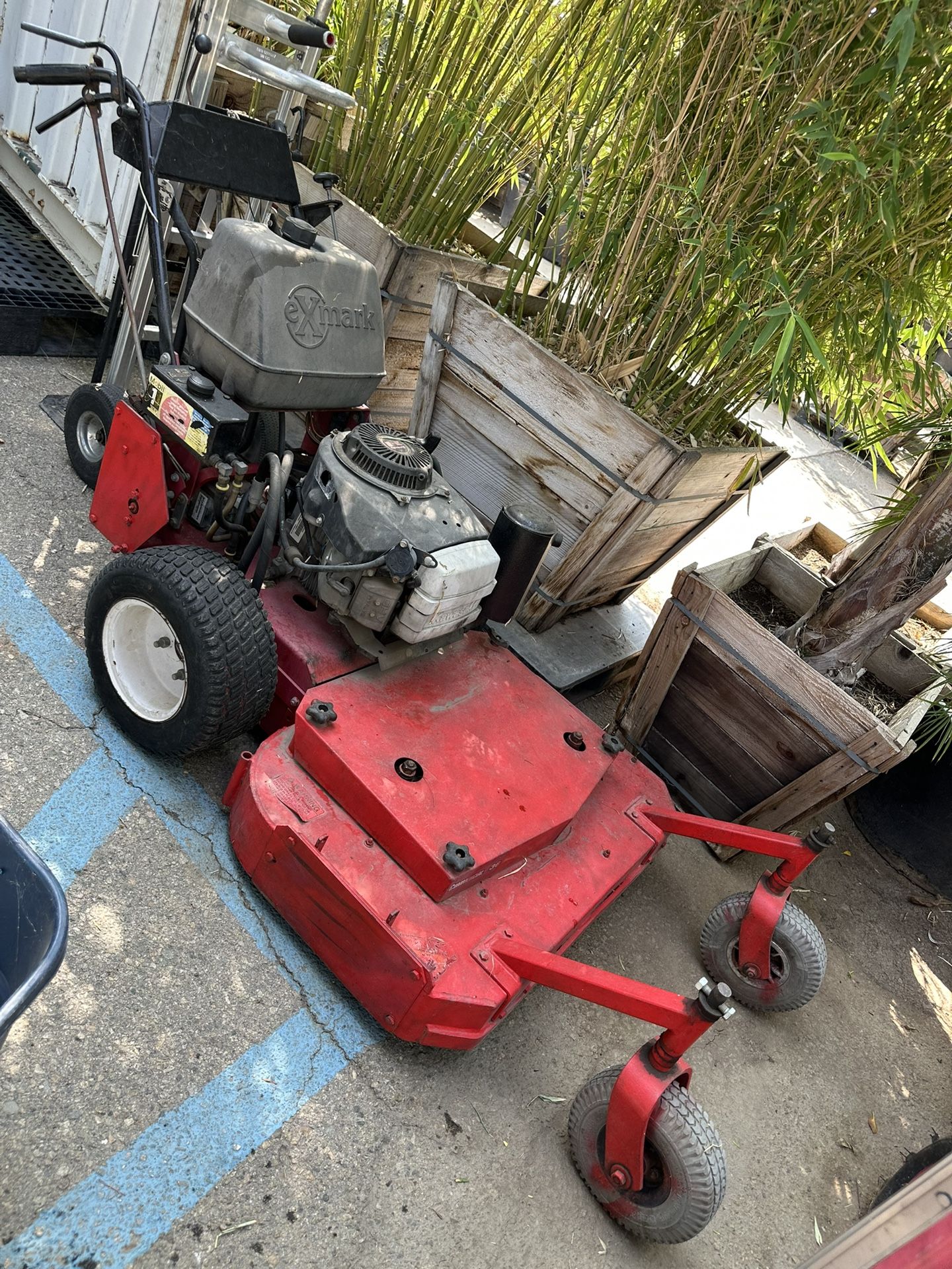 Commercial Lawnmower 36” With Kawasaki Motor