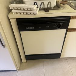 Whirlpool Dishwasher