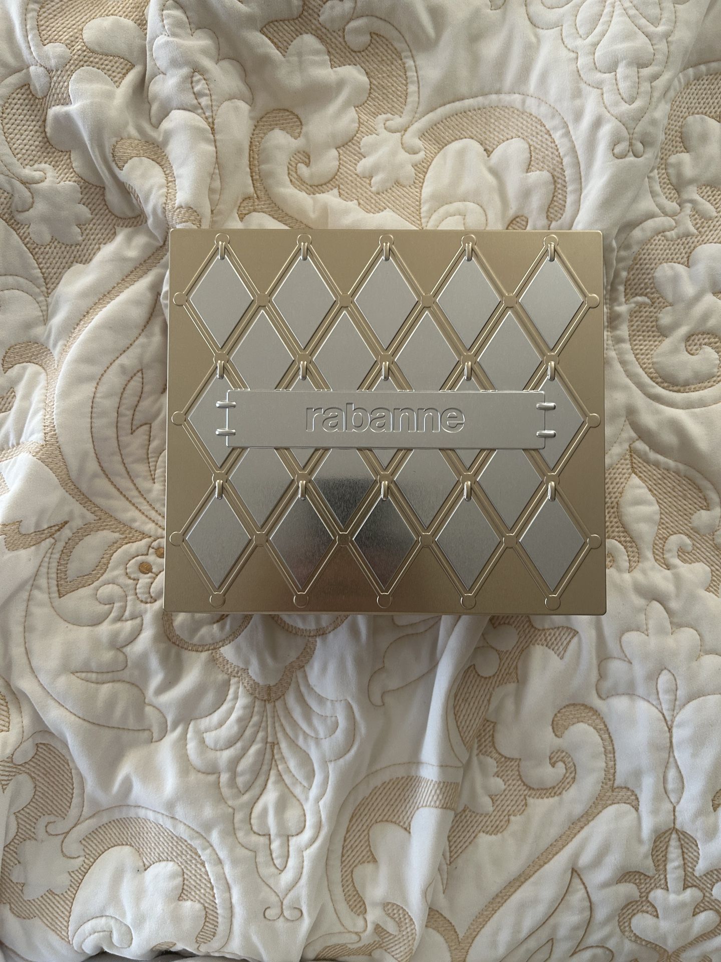 Paco Rabanne Invictus 6.8 oz + 10 ml Gift Set for Men | Eau de Toilette Spray | NEW & Sealed β
Authentic πͺπ₯