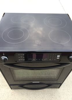 Brand new Kitchen aid black 30" slide in electric range