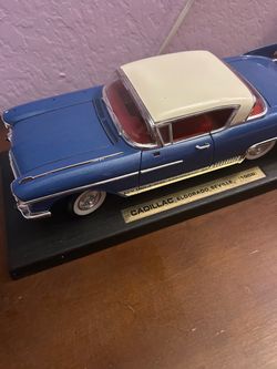 1958 Cadillac Eldorado Seville 1:18 DieCast NIB Car Road Legends Collection Blue
