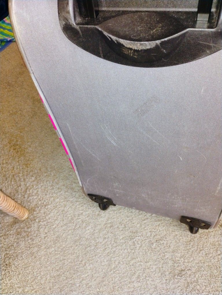Rolling Travel Bag Some Wear But Overall Good Condition Pickup Only Cash