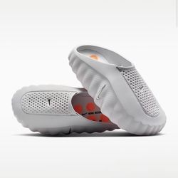 Nike Mind 001