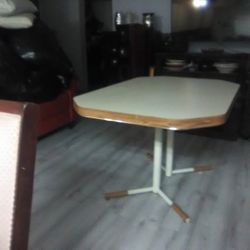 Dining Room Table 