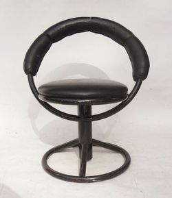 Mid Century 1970's Swivel Chair
