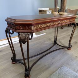 Couch table