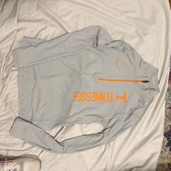 Nike Dri-Fit Quarter Zip Pullover. Womens Medium. Light Grey With Tennessee Volunteers Logo.