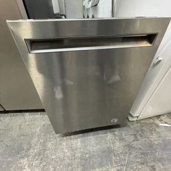 Kitchen Aid Dishwasher In Stainless Steel Open Box 