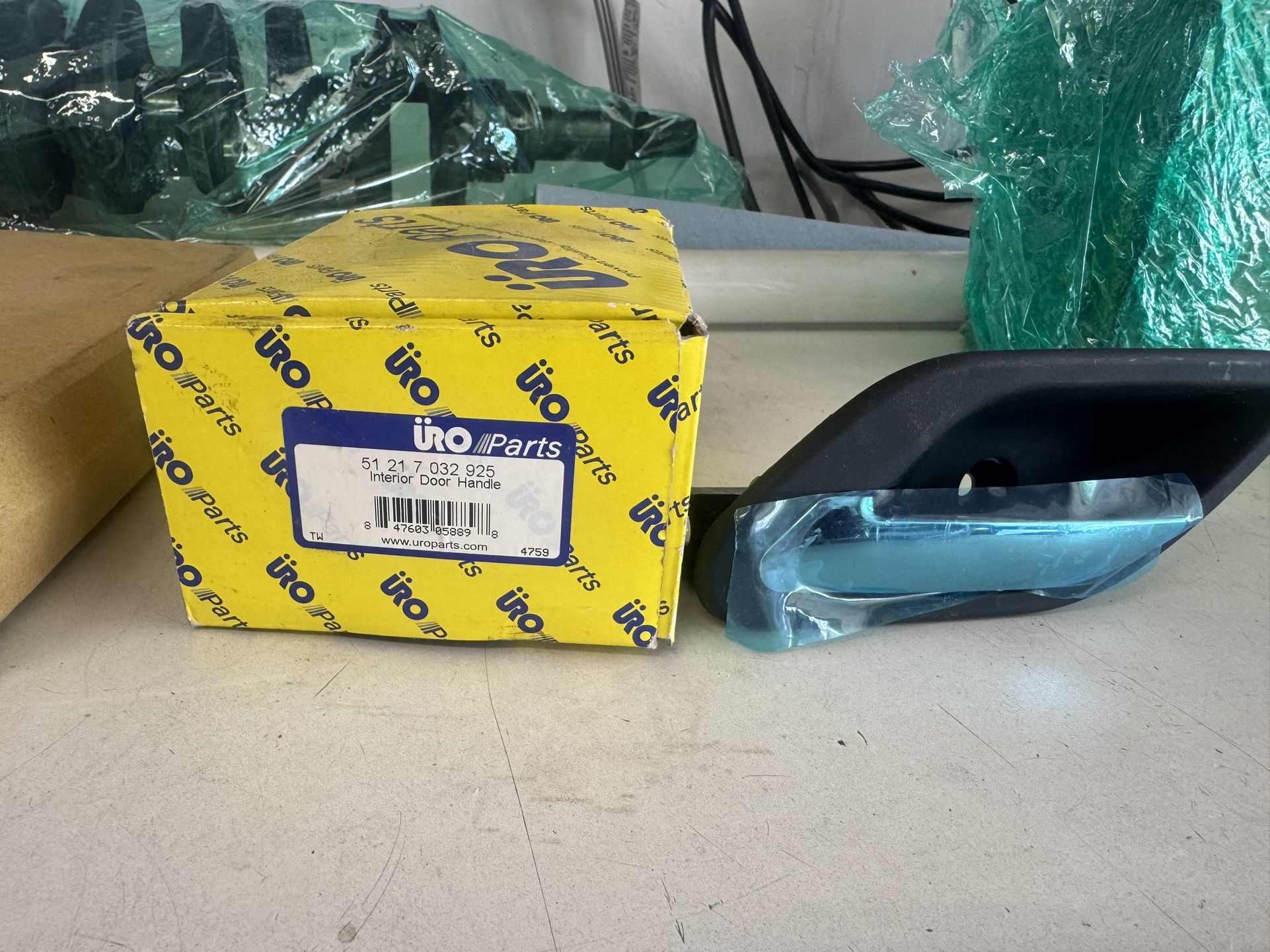 Vacuum Actuator For Mercedes