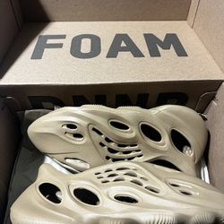 Yeezy Foam Runner “Ochre”