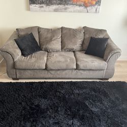 Couch / love Seat 