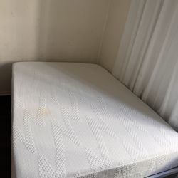 Full Size Bed 