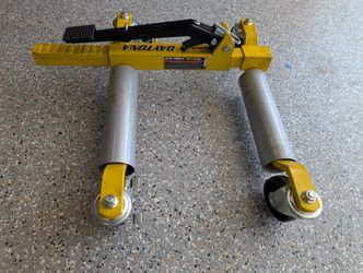 DAYTONA 1300 lb. Capacity Self-Loading Positioning Wheel Dolly