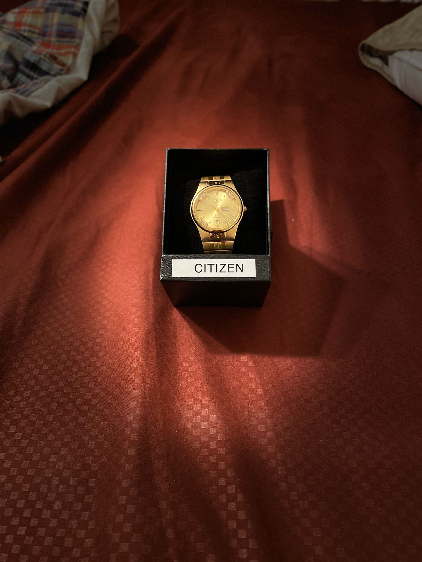 Antique Citizens unisex watch. Gold plated with 9 diamond inlays