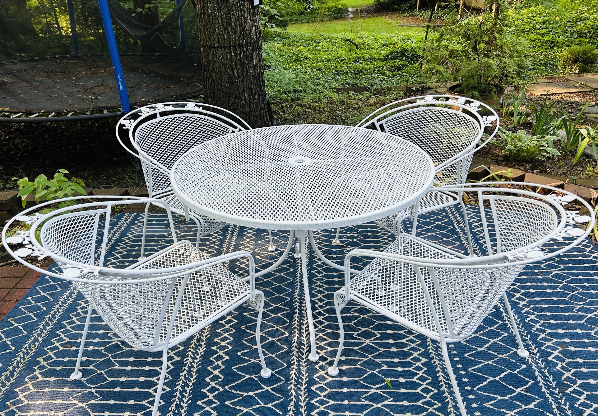 Freshly Painted Outdoor Vintage Wrought Iron Furniture Set 