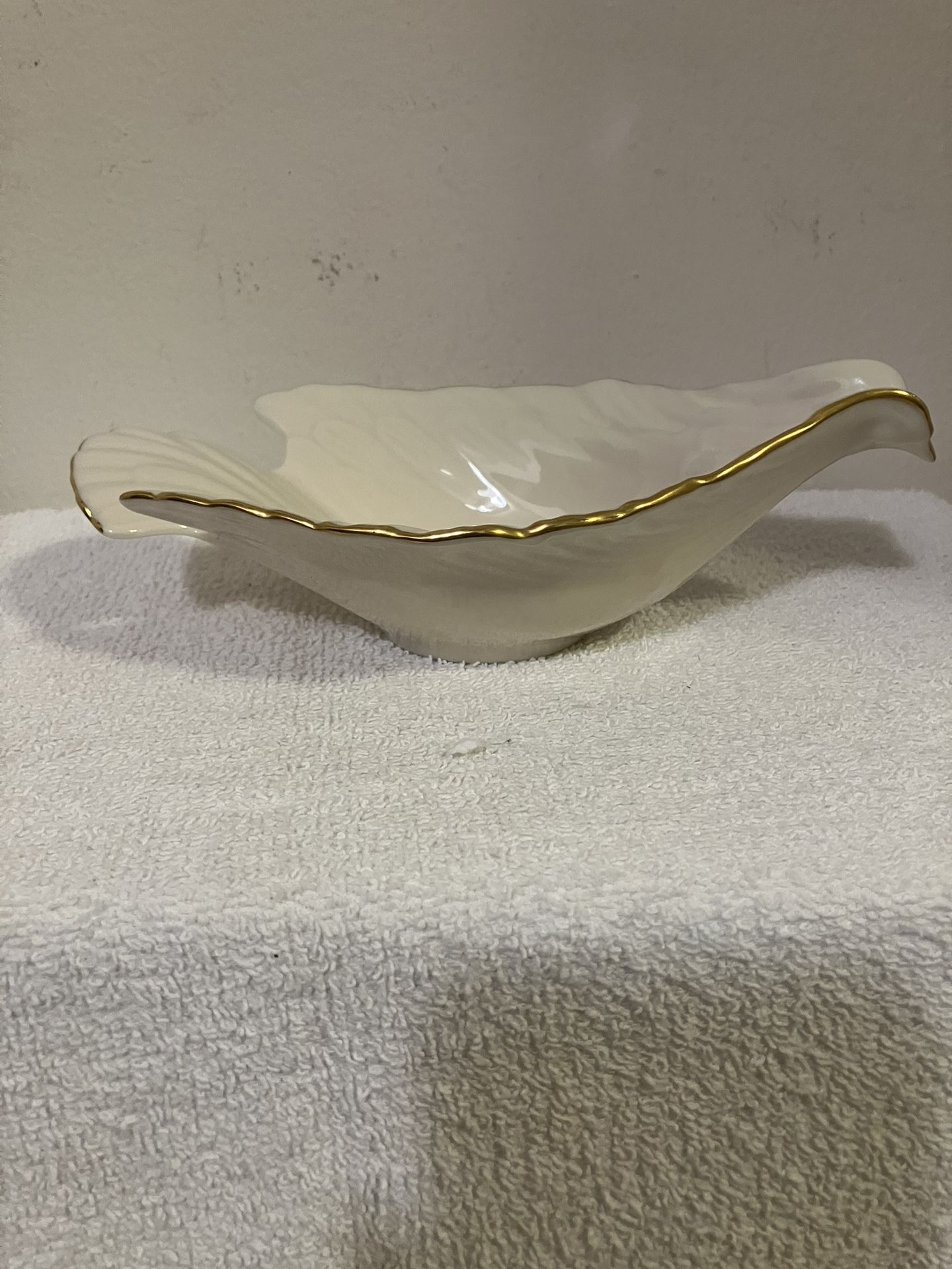 Vintage Lenox Dove Dish Hand Decorated 24kt Gold Trim- 8 Inches Long