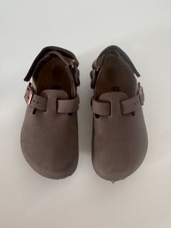 Birkenstock kids sandals size 28