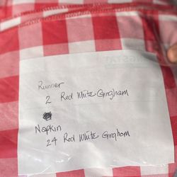 Table Runners And Napkins 