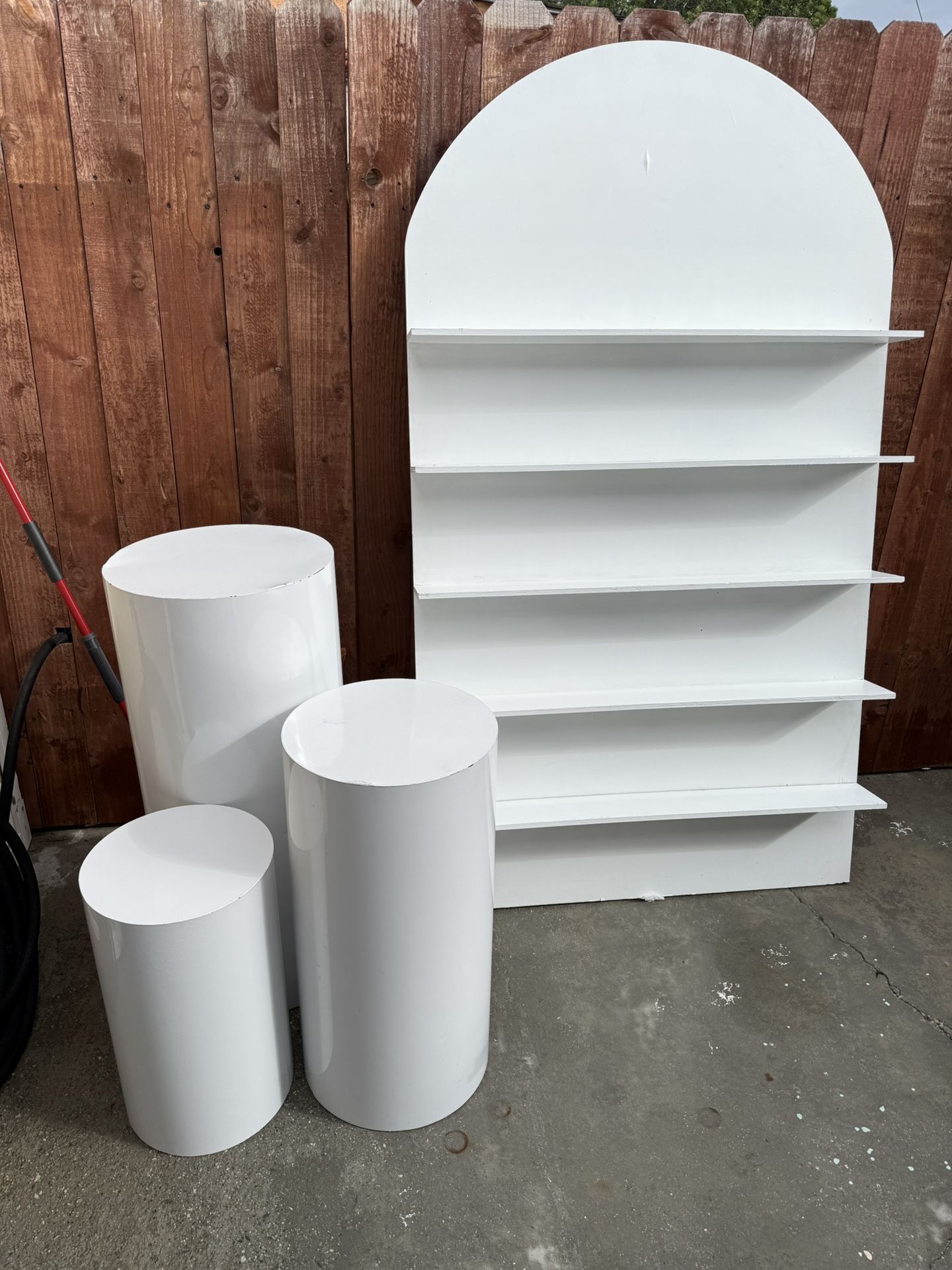 Treat Shelf Wall Cylinder Cake Stands